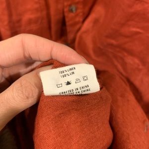 Frank & Oak Shirts - Like new Frank & Oak rust linen button down shirt Frank & Oak Shirts - Like new Frank & Oak rust linen button down shirt